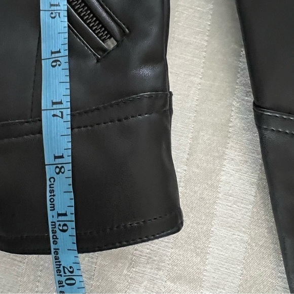 Bernardo Black Leather Jacket - Picture 11 of 11